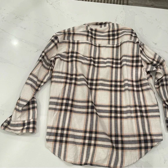 NWOT Old Navy “The Boyfriend” Plaid Button Down Shirt - Picture 14 of 15